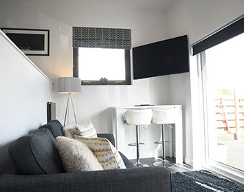 Isle of Skye Rotunda contains a king size bed en suite bathroom and kitchen for guest use